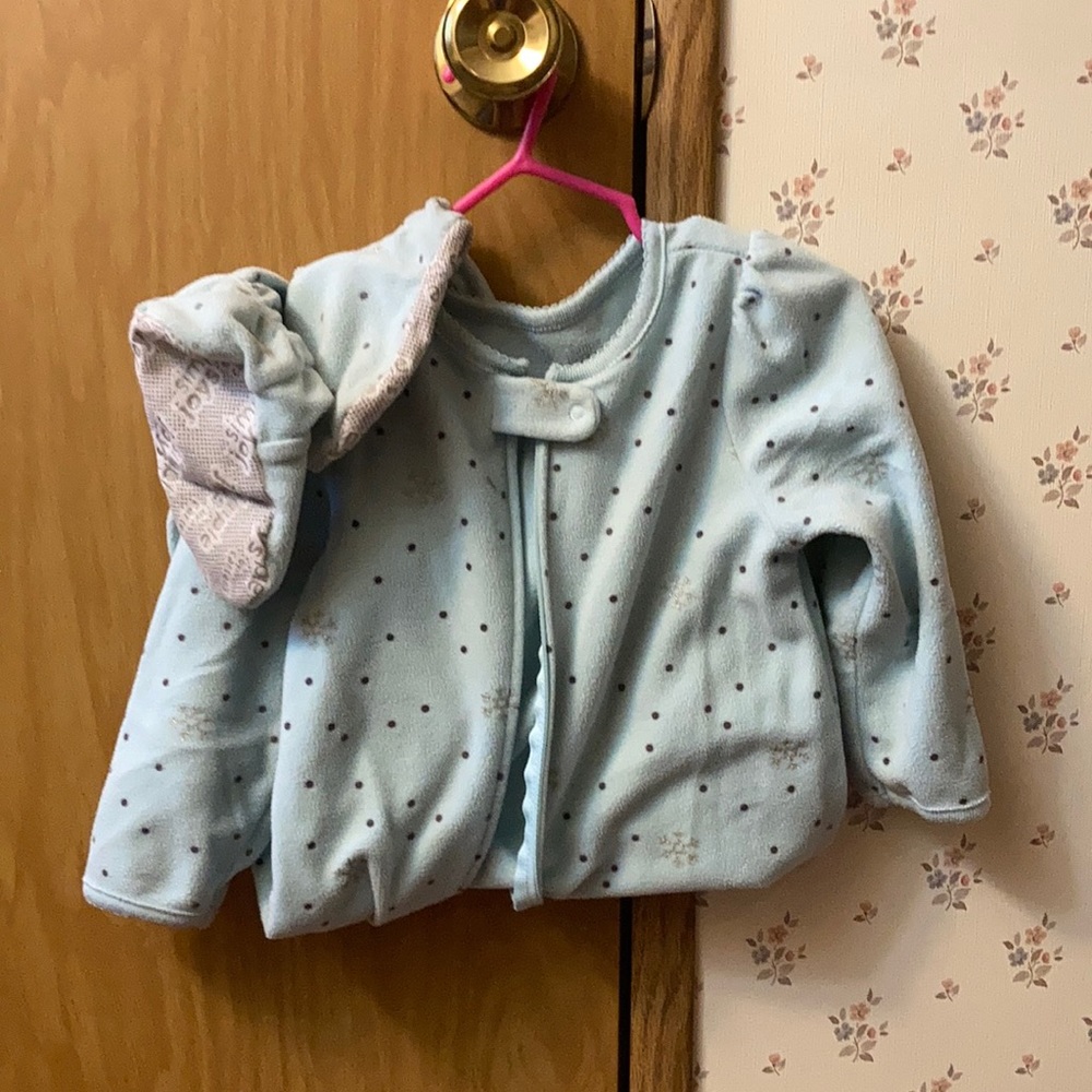 Carter’s pajamas 18m